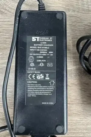 Nieuw St kunshan st li-ion lader 24v 2.0a e