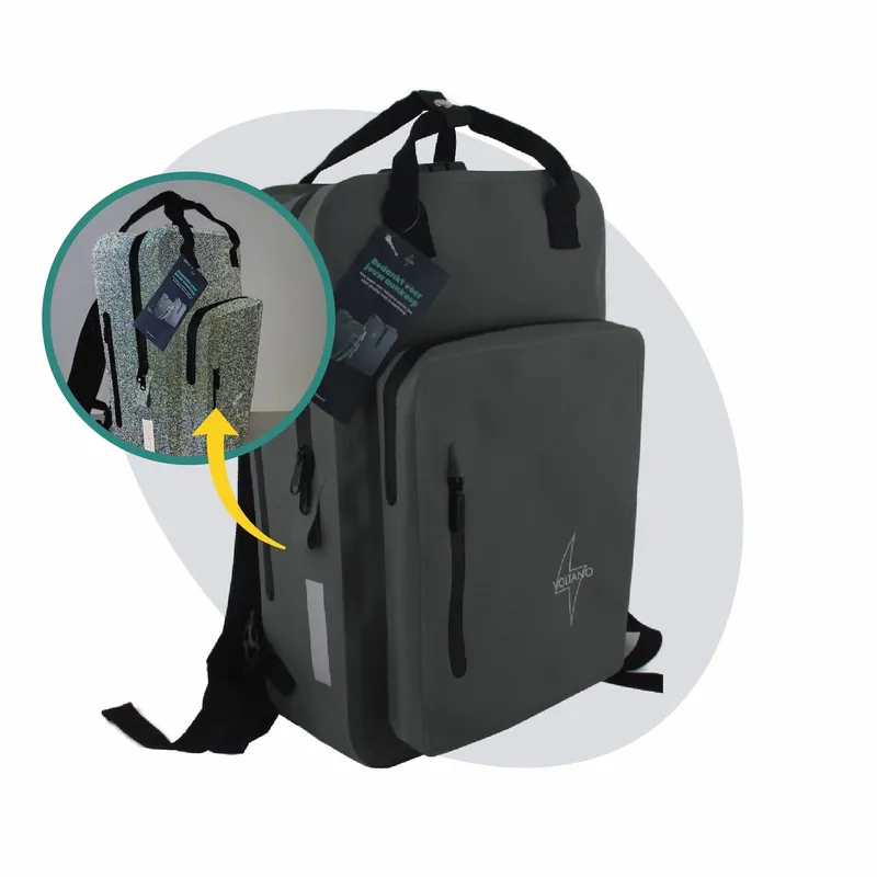 Merkproduct Voltano City Enkele Fietstas Rugzak E-bike - Reflective Grijs / Groen - Codeslot - Laptopvak - Waterdicht